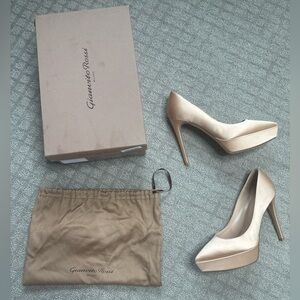 Gianvito Rossi heels 36 1/2 (6.5)